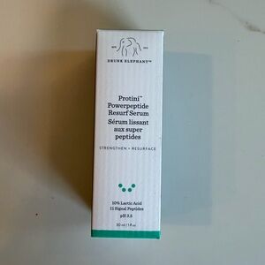 Drunk Elephant Protini Powerpeptide Resurf Serum - White and Green